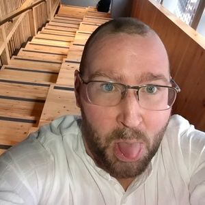 Meet your Posher, Marc